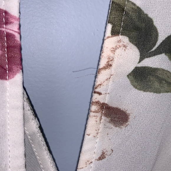 Floral Romper - Picture 5 of 6